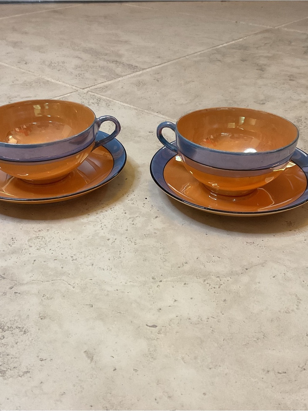 Vintage set of three Meito Lusterware iridescent orange & blue cups and saucers - Picture 4 of 4